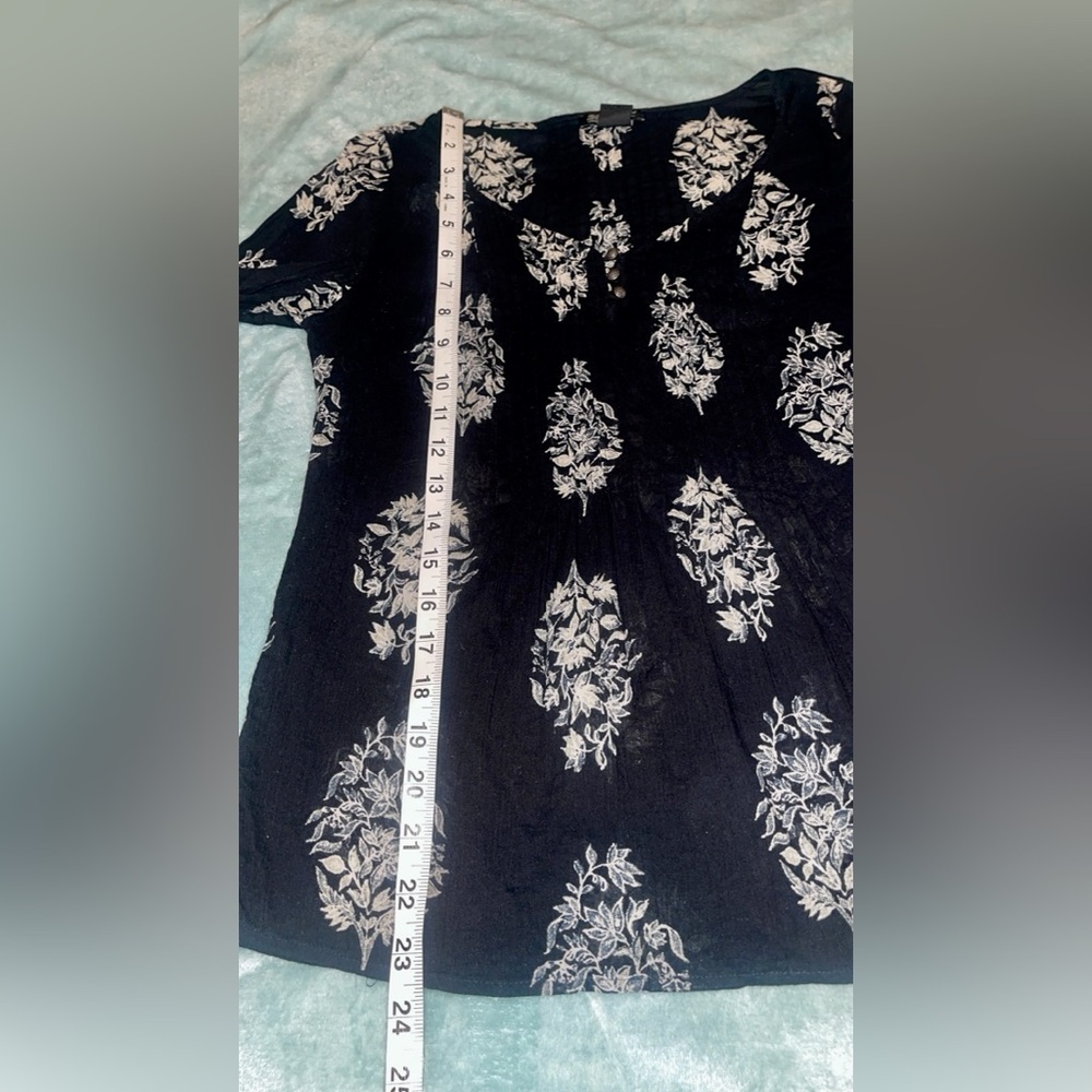 Lucky Brand Boho Gauze Blouse XS Navy Blue White Floral 100% Cotton Top - Picture 5 of 8